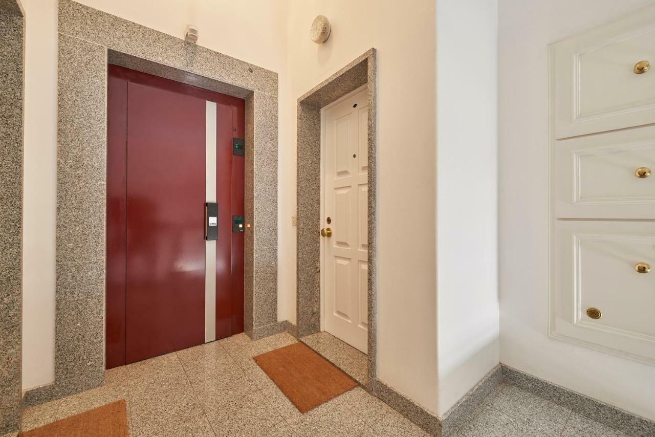Cozy Apartment In Historic Center With Terrace Lisbon Bagian luar foto