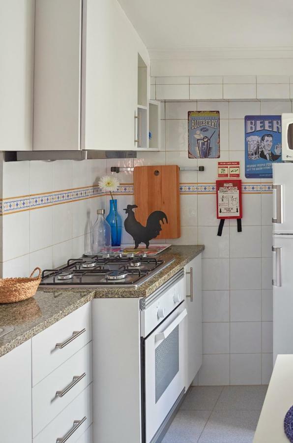 Cozy Apartment In Historic Center With Terrace Lisbon Bagian luar foto